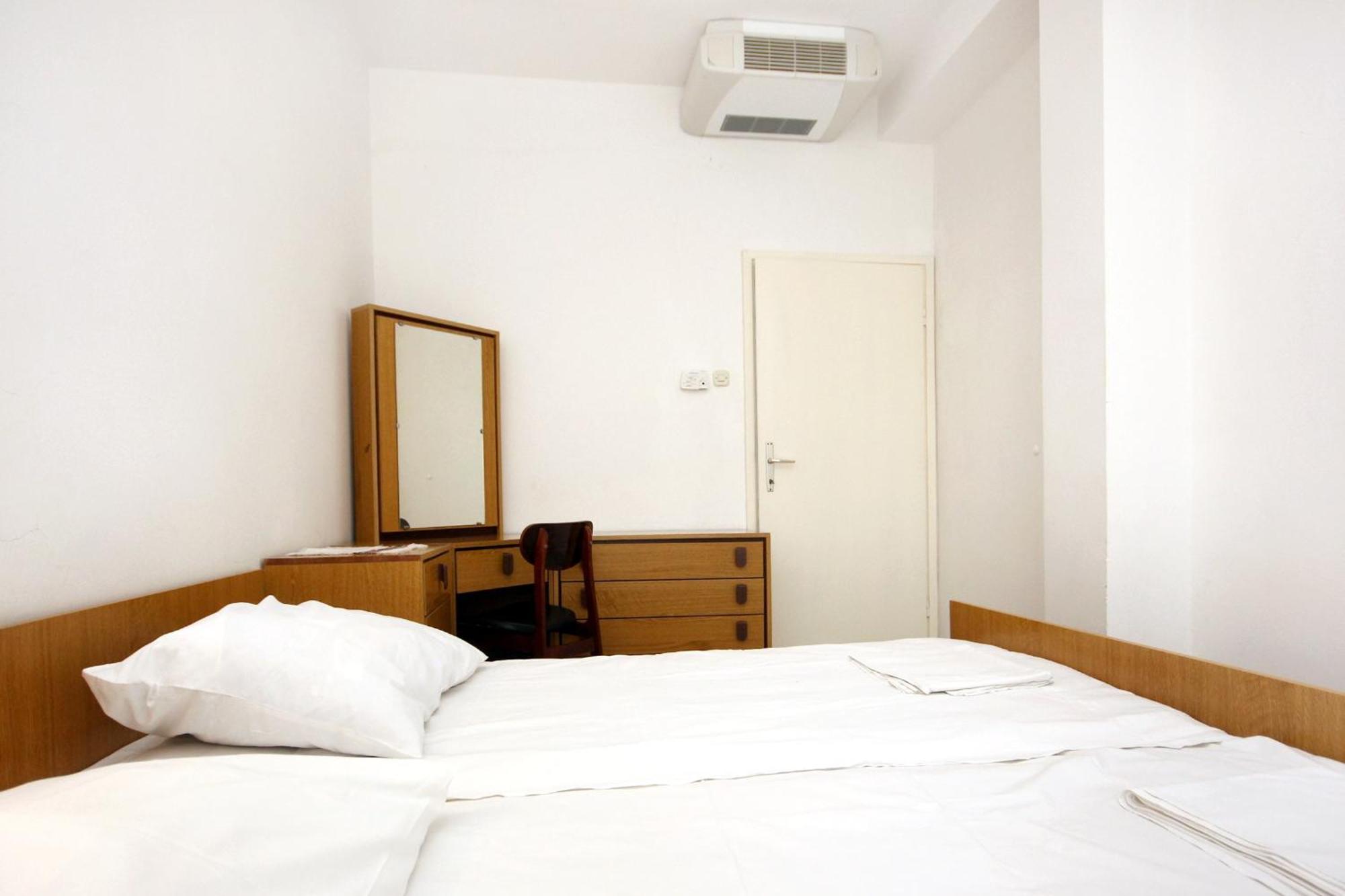 Apartments And Rooms By The Sea Pag - 3152 パグ 部屋 写真